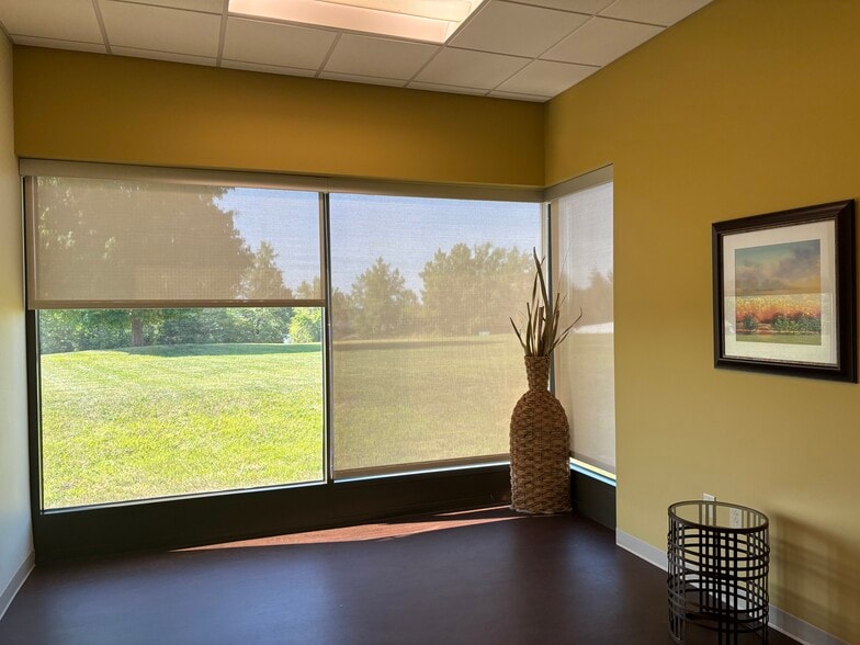 More Photos Of 11481 Olio rd, Fishers Medical For Lease