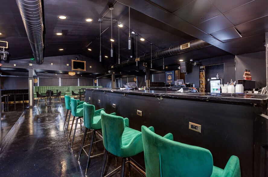 More Photos Of 8021 Hamilton Ave, Cincinnati General Retail For Sale