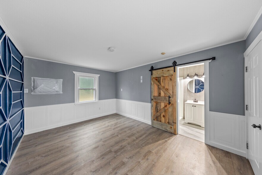 More Photos Of 497 Northfield Rd, Bernardston Hotel For Sale