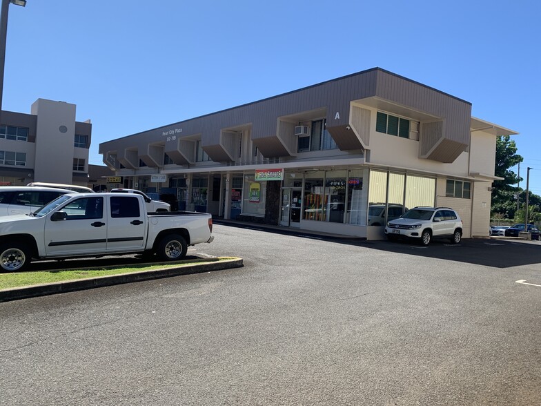 More Photos Of 97-719 Kamehameha Hwy, Pearl City Unknown For Lease