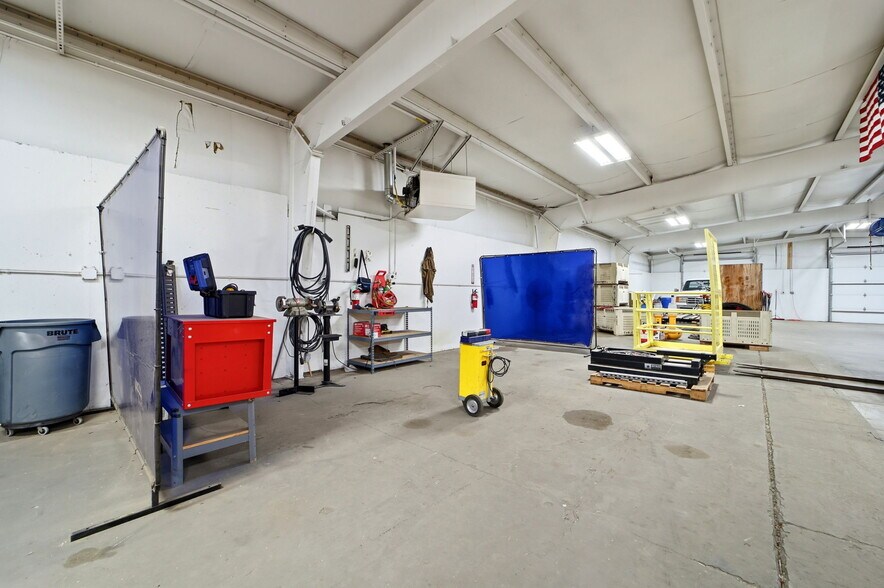 More Photos Of 114 5th St, Fowler Industrial For Lease