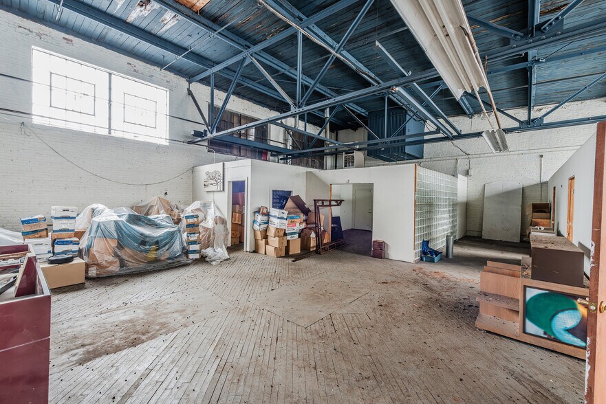 More Photos Of 3155 W 33rd St, Cleveland Warehouse For Sale
