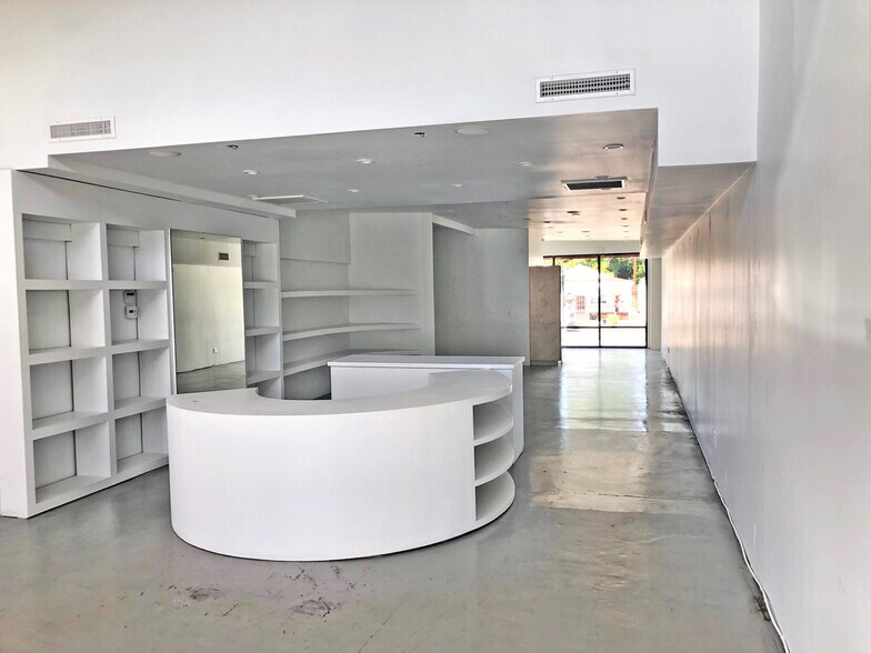 More Photos Of 4900-4904 Topanga Canyon Blvd, Woodland Hills Unknown For Lease
