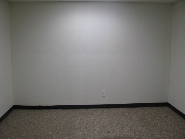 More Photos Of 1714 E 2nd St, Odessa Warehouse For Lease