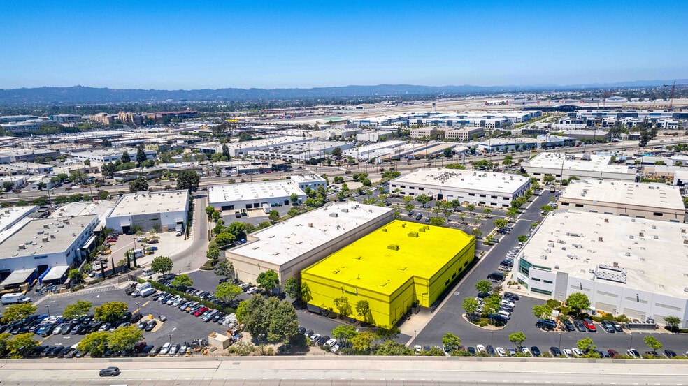 More Photos Of 2850 Ontario St, Burbank Warehouse For Lease