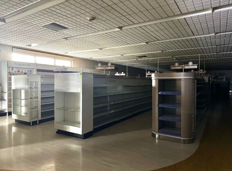 More Photos Of 220 3rd St, Wellsville Drugstore For Sale