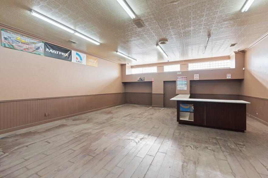 More Photos Of 1100 N Fresno St, Fresno Service For Sale