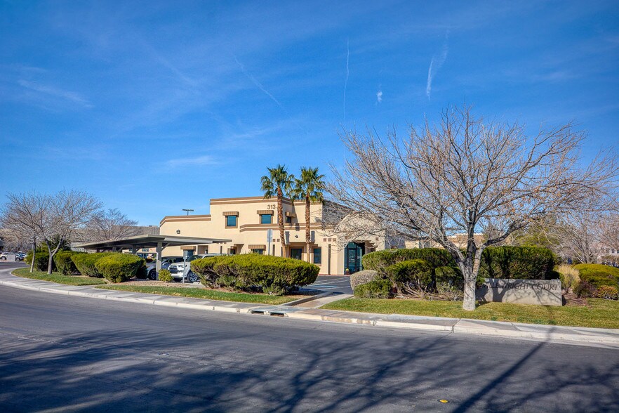 More Photos Of 313 Pilot Rd, Las Vegas Light Distribution For Sale