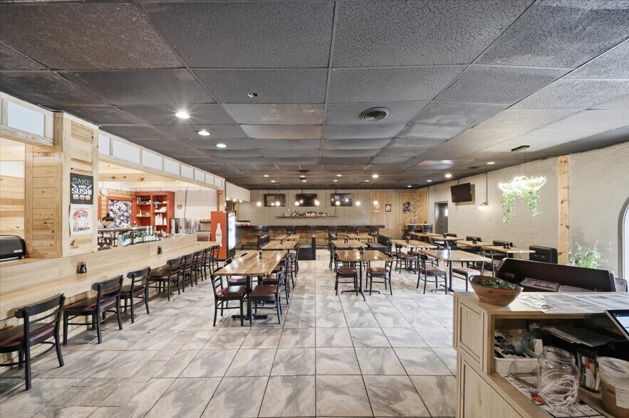 More Photos Of 111 Middleton Way, Greer Restaurant For Sale