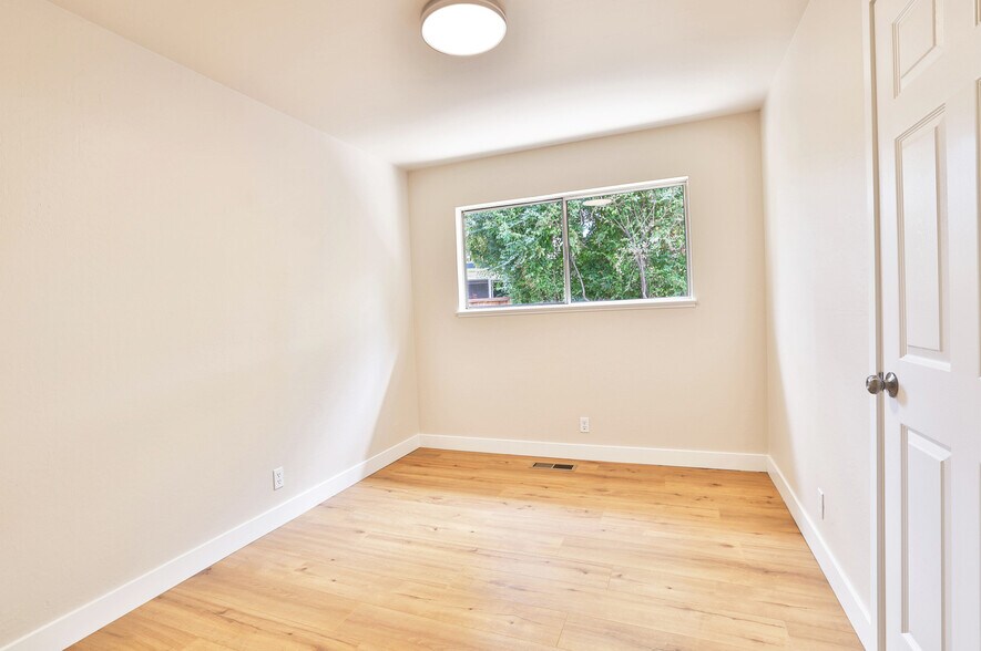 More Photos Of 992 Gale Dr, Campbell Apartments For Sale