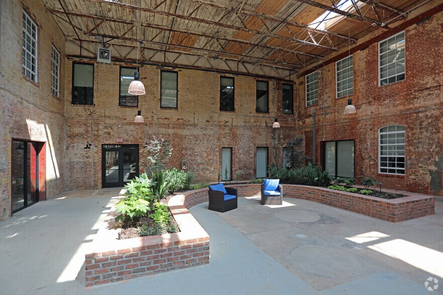 More Photos Of 116 E Main St, Haw River Apartments For Lease