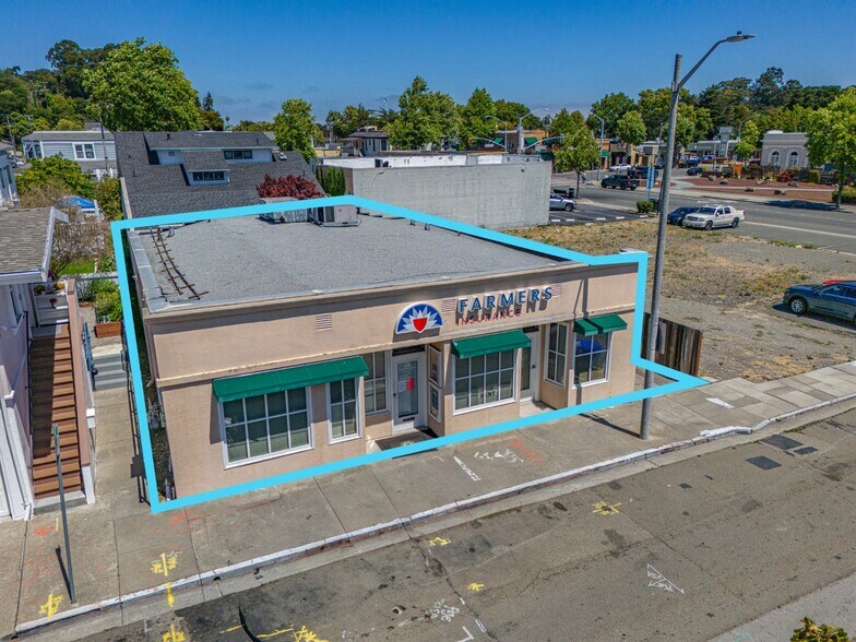 More Photos Of 2220 Pear St, Pinole Office For Lease
