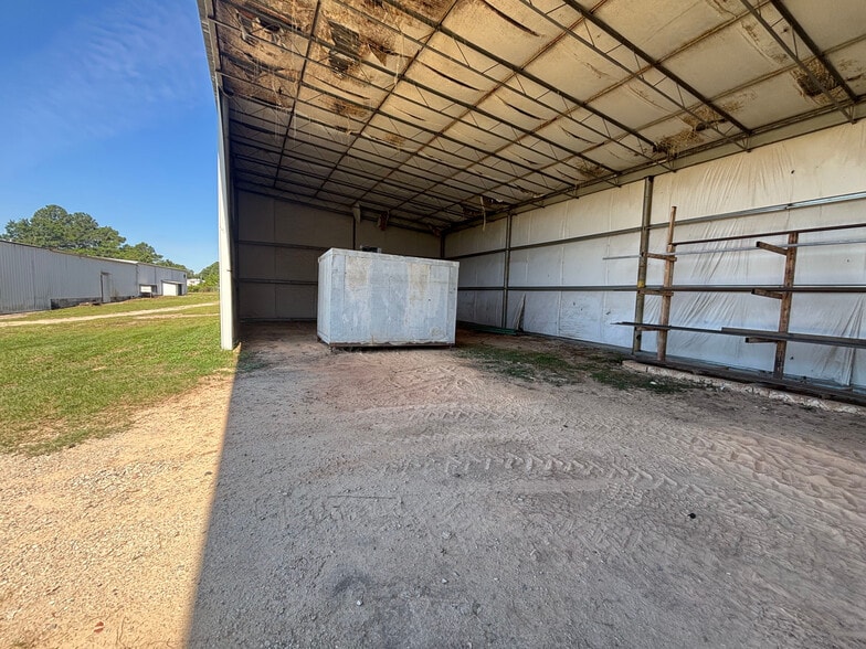 More Photos Of 424 Shelton Rd, West Columbia Warehouse For Sale