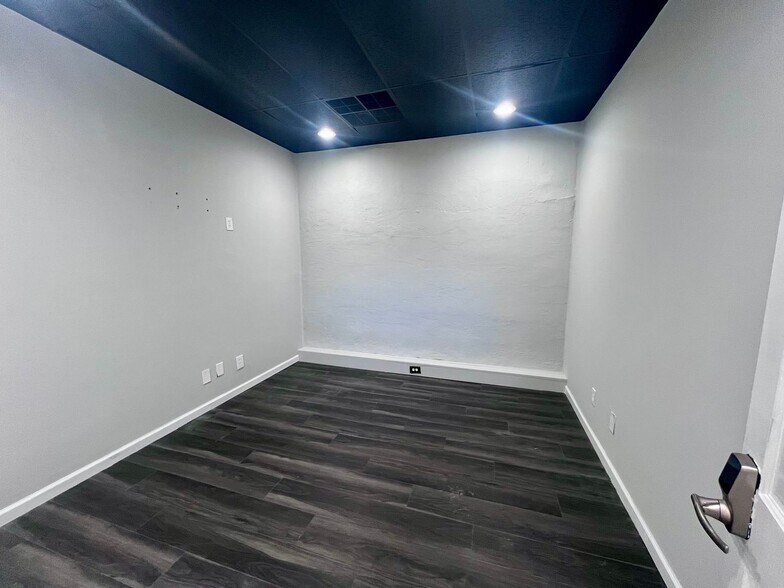 More Photos Of 2223 8th St, Tuscaloosa Office For Lease