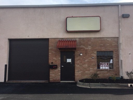 More Photos Of 14787-14851 Build America Dr, Woodbridge Warehouse For Lease