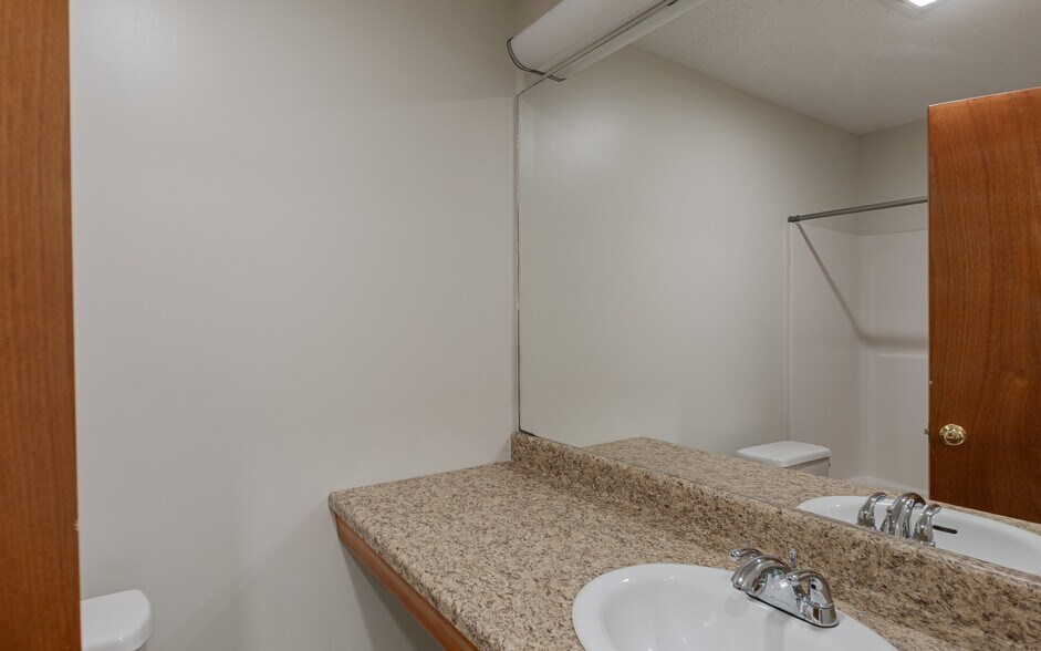 More Photos Of 608 Francestown Rd, Bennington Apartments For Sale