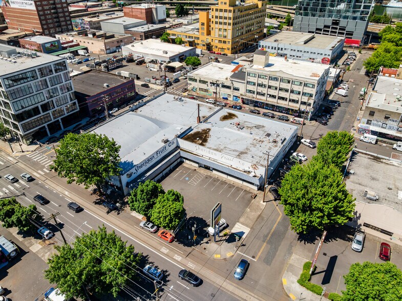 More Photos Of 409 SE Martin Luther King Jr Blvd, Portland Supermarket For Sale