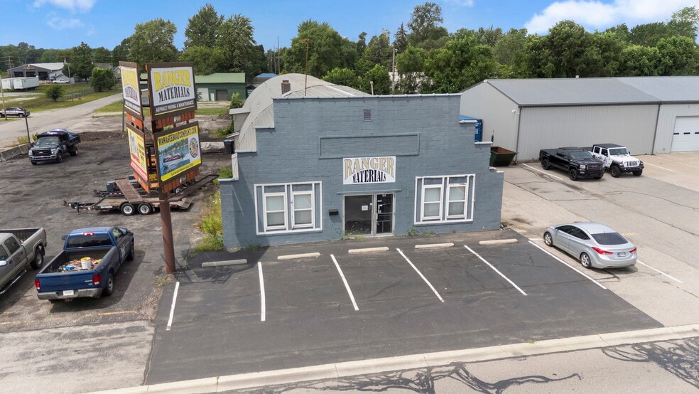 More Photos Of 310 Argonne Rd, Warsaw Warehouse For Sale