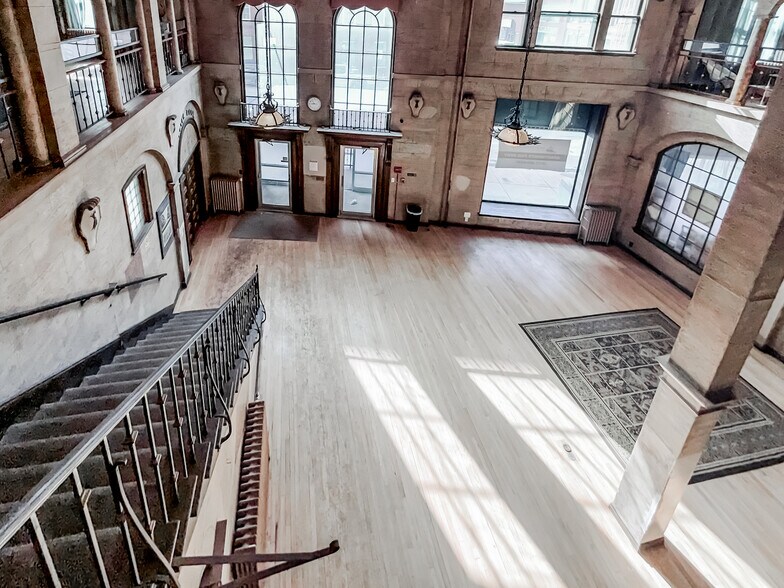 More Photos Of 25 Hartford St, Rumford Apartments For Sale