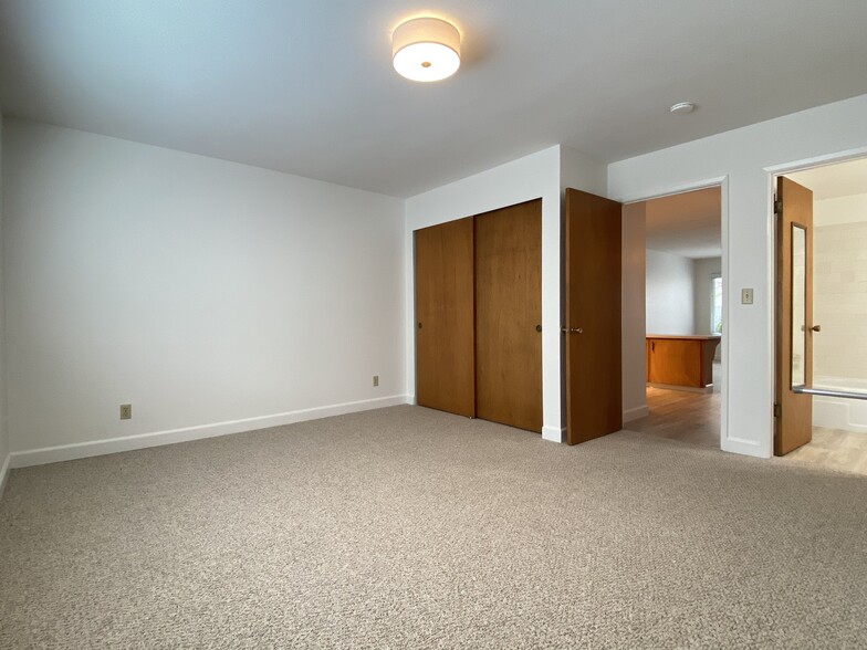 More Photos Of 140 Bay St, Santa Cruz Apartments For Sale