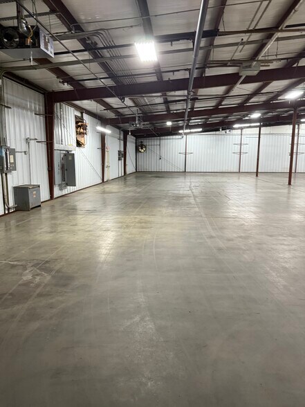 More Photos Of 1840 S Highway 14, Greer Warehouse For Lease
