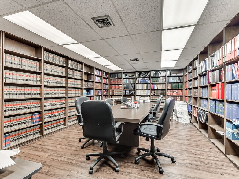 More Photos Of 325 Dean A Mcgee Ave, Oklahoma City Office For Sale