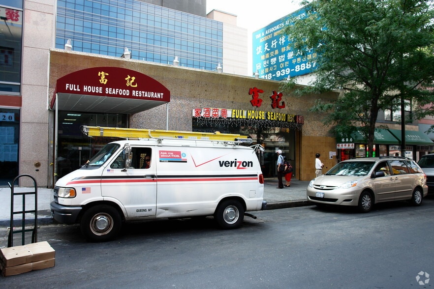More Photos Of 136-14 38th Ave, Flushing Restaurant For Lease