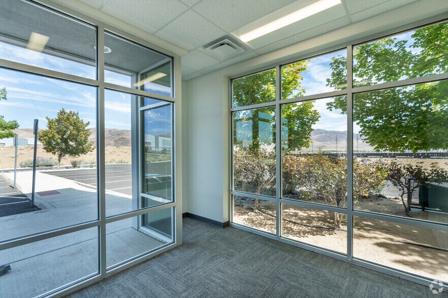 More Photos Of 775 Waltham Way, Sparks Distribution For Lease