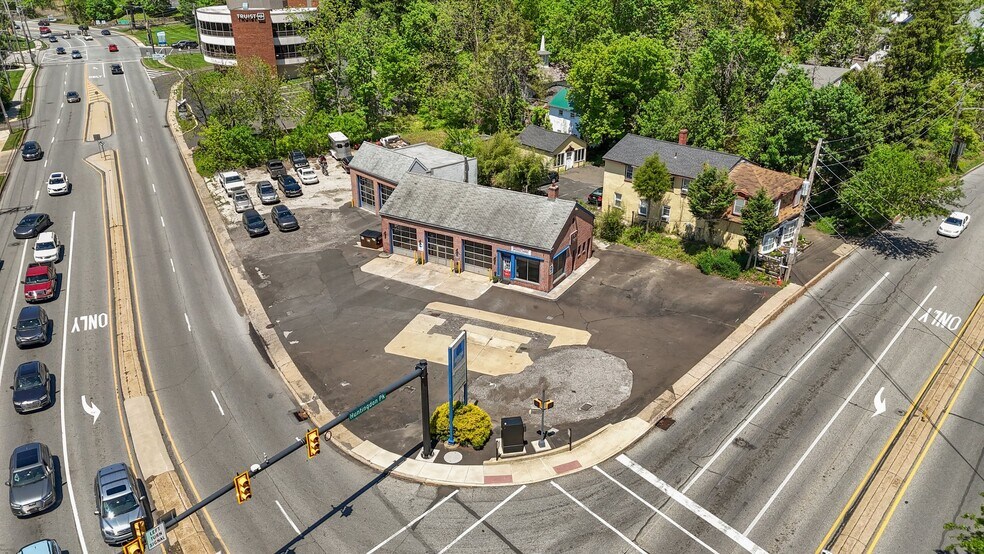 More Photos Of 2304 Huntingdon Pike, Huntingdon Valley Auto Repair For Sale