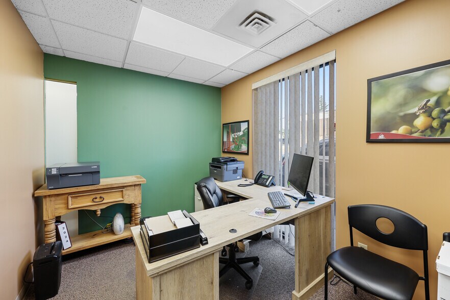 More Photos Of 4116 64 Av SE, Calgary Industrial For Sale