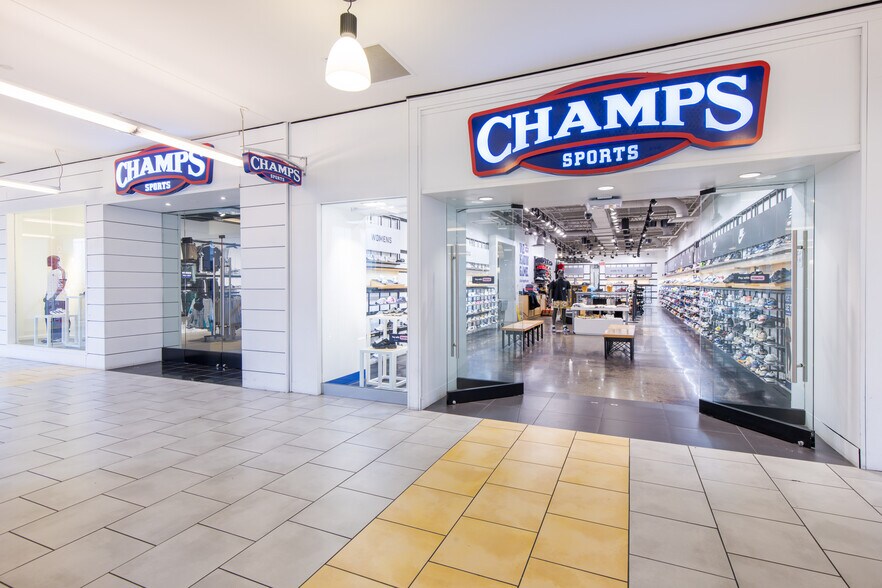 More Photos Of 2301-2401 Liberty Heights Ave, Baltimore Unknown For Lease