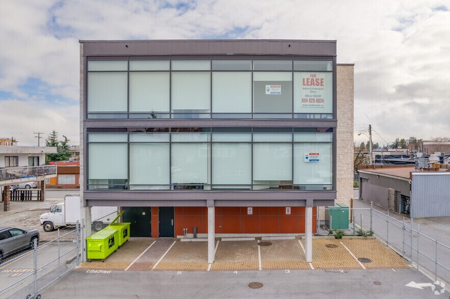More Photos Of 11770 Fraser St, Maple Ridge Medical For Lease