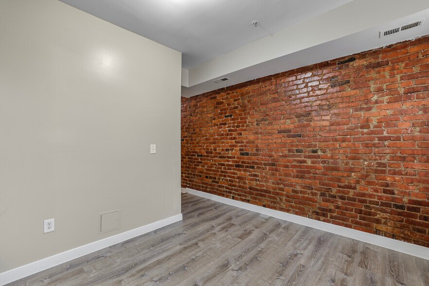 More Photos Of 302 V St NE, Washington Multifamily For Sale