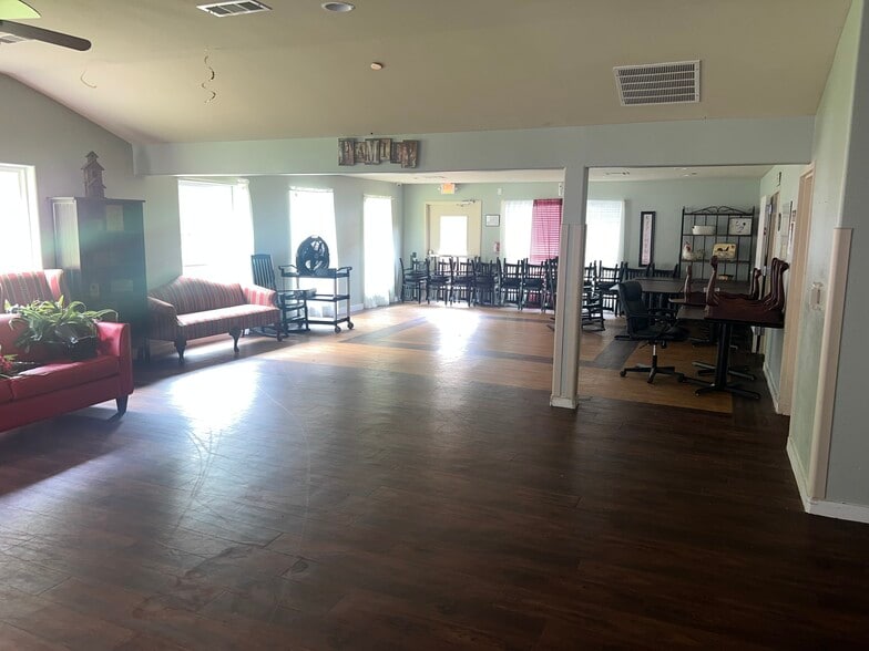 More Photos Of 1810 N Washington Ave, Livingston Continuing Care Retirement Community For Sale