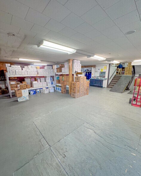 More Photos Of 113 Main St S, Stewartville Storefront For Lease