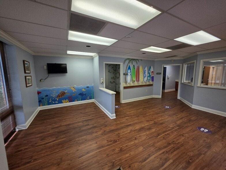 More Photos Of 2711 Randolph Rd, Charlotte Medical For Sale