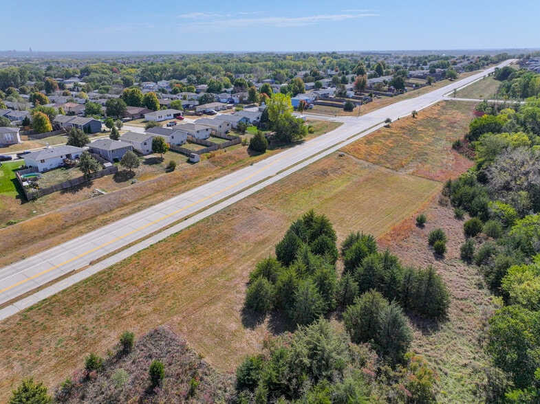 More Photos Of 2813 56th Street, Lincoln Land For Sale