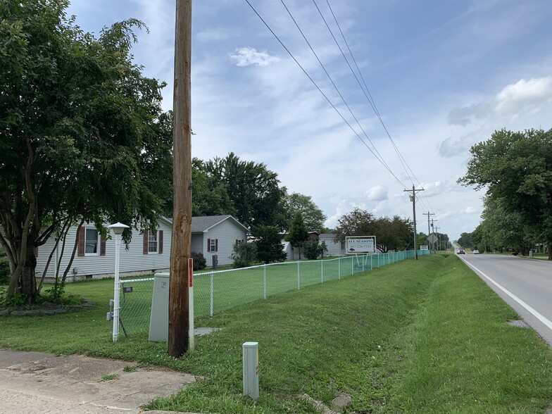 More Photos Of 321 N All Seasons Rd, Geff Manufactured Housing Mobile Home Park For Sale