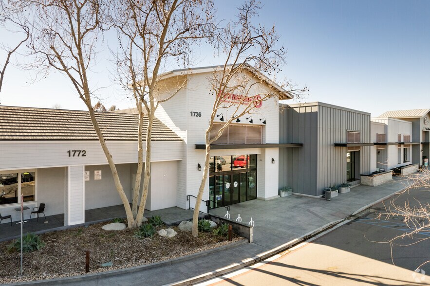 More Photos Of 1724-1772 Avenida De Los Arboles, Thousand Oaks Unknown For Lease
