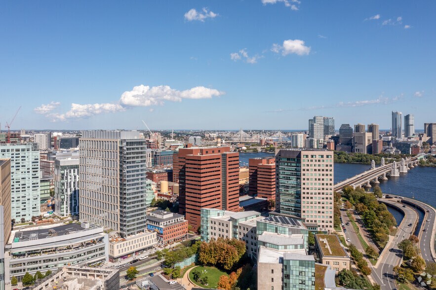 More Photos Of 165 Main St, Cambridge Apartments For Lease