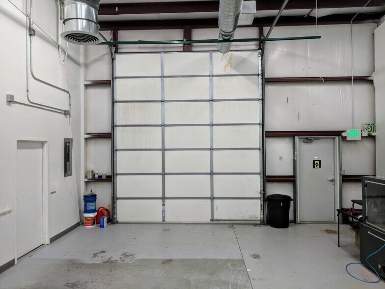 More Photos Of 123-151 12th St SW, Loveland Manufacturing For Lease