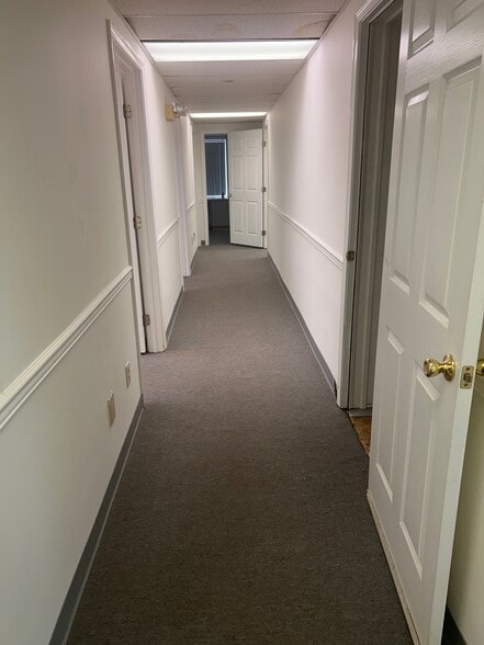 More Photos Of 19 W Bel Air Ave, Aberdeen Storefront For Lease