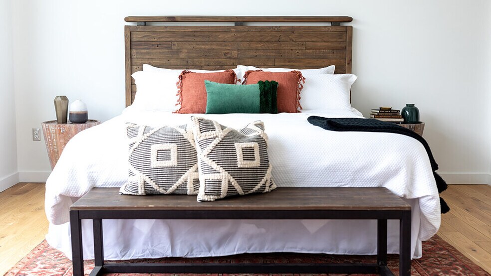 More Photos Of 1700 W Fort St, Detroit Apartments For Lease