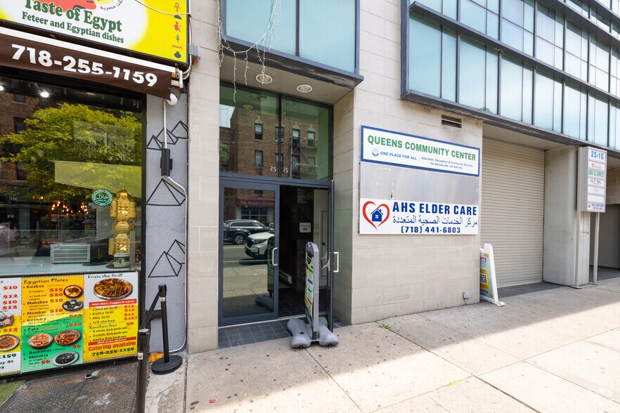 More Photos Of 25-15 Steinway St, Astoria Medical For Lease