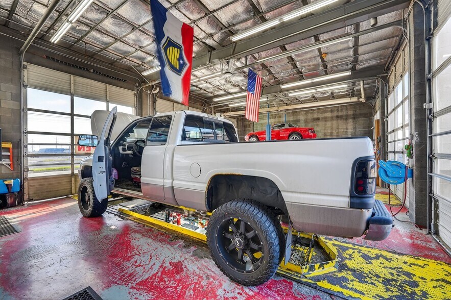 More Photos Of 4650 S Constitution Blvd, Salt Lake City Auto Repair For Sale