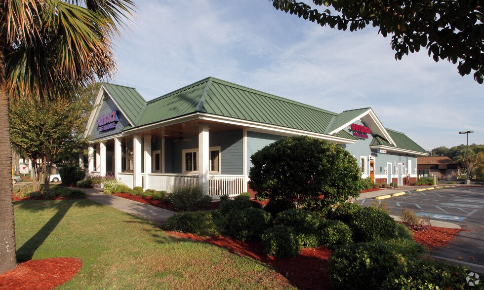 More Photos Of 2127 Boundary St, Beaufort Unknown For Lease