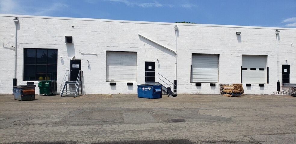 More Photos Of 743-745 Alexander Rd, Princeton Light Distribution For Lease