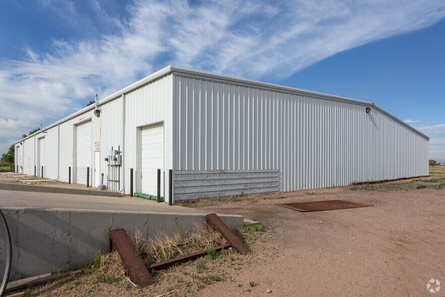 More Photos Of 2030 E 8th St, Greeley Warehouse For Lease