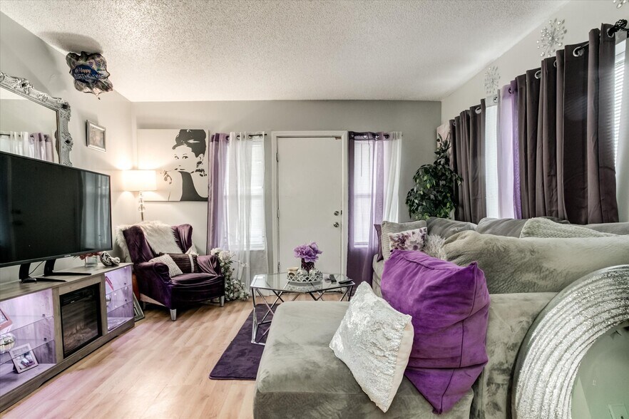 More Photos Of 2713-2715 Benton Blvd, Kansas City Apartments For Sale