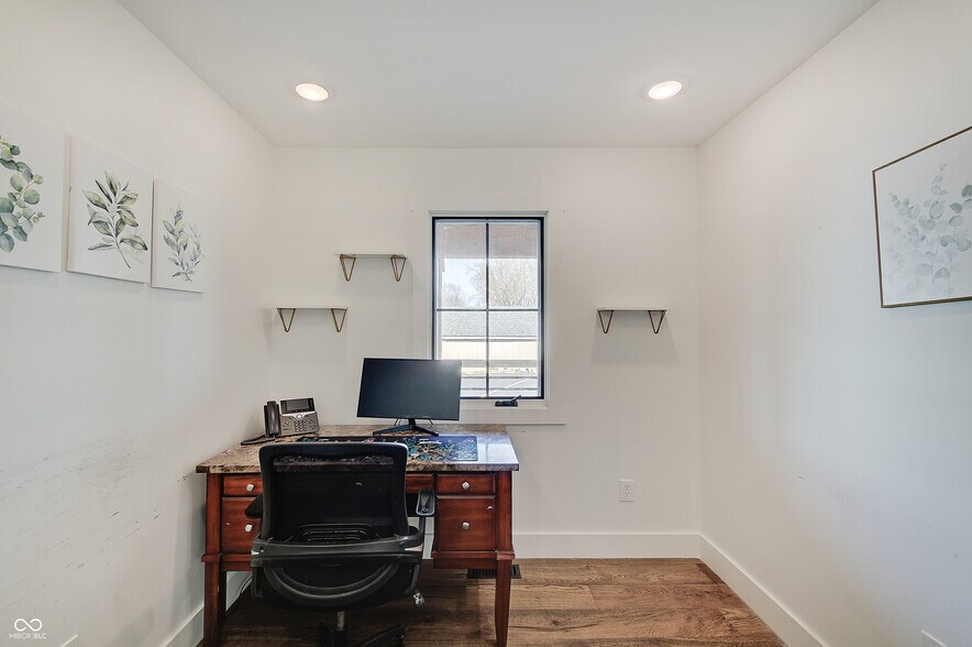 More Photos Of 1506 W Smith Valley Rd, Greenwood Office For Lease